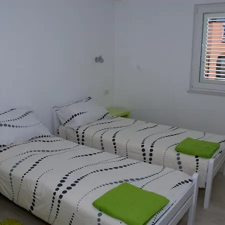 Apartman Maslina A Апартаменты