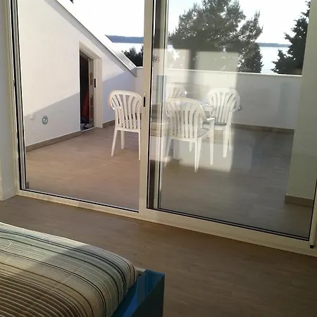 Apartman Maslina A Апартаменты Фажана