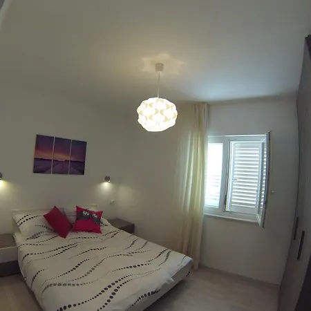 Apartman Maslina A